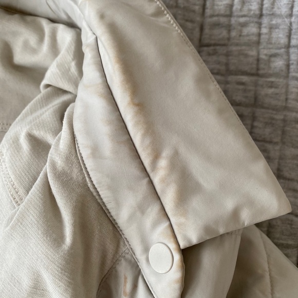 Lululemon Beige Lightweight Puffer Jacket - Picture 2 of 4